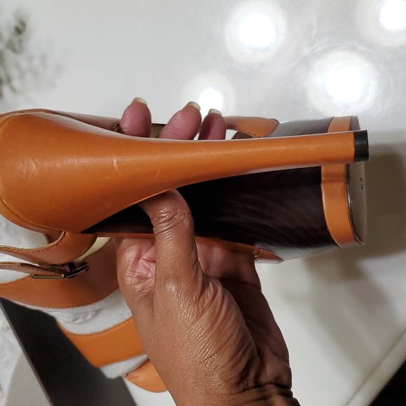 BEBE Platform Strap Heels - Picture 4 of 5